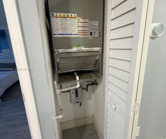 5767 Washington St F1, Hollywood, FL 33023