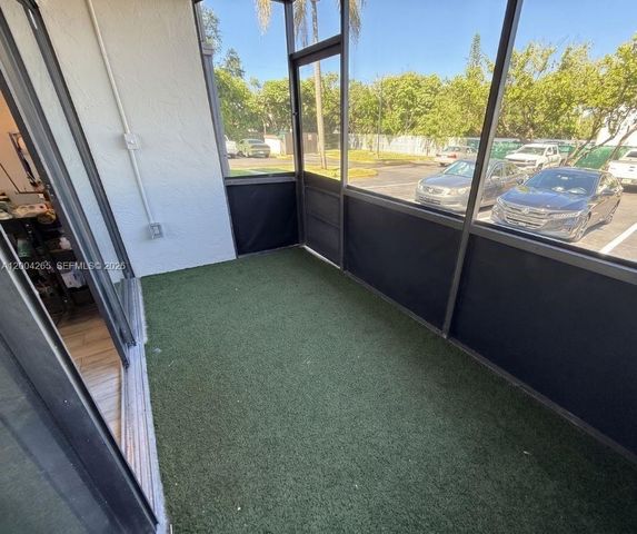 5767 Washington St F1, Hollywood, FL 33023