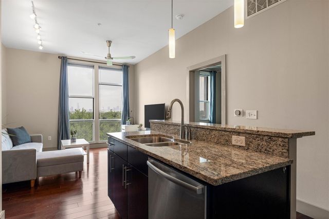 1320 Robert Browning ST 408, Austin, TX 78723