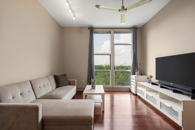 1320 Robert Browning ST 408, Austin, TX 78723