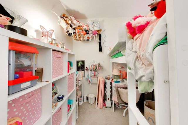 5333 W Foster Avenue, Chicago, IL 60630