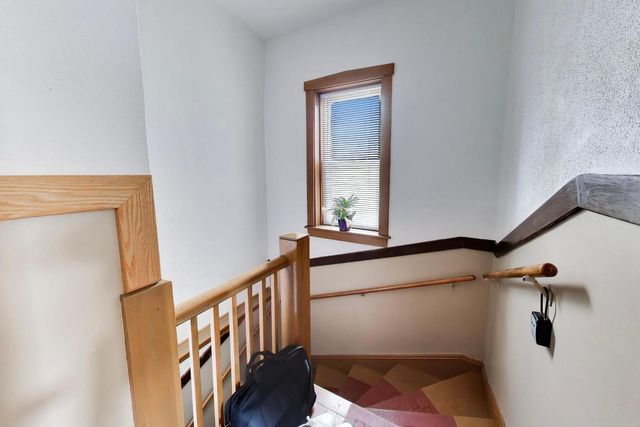 5333 W Foster Avenue, Chicago, IL 60630