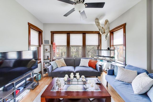 5333 W Foster Avenue, Chicago, IL 60630