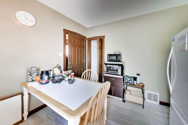 5333 W Foster Avenue, Chicago, IL 60630