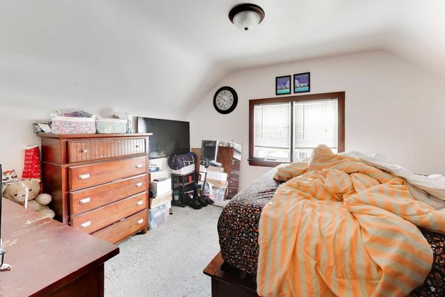 5333 W Foster Avenue, Chicago, IL 60630