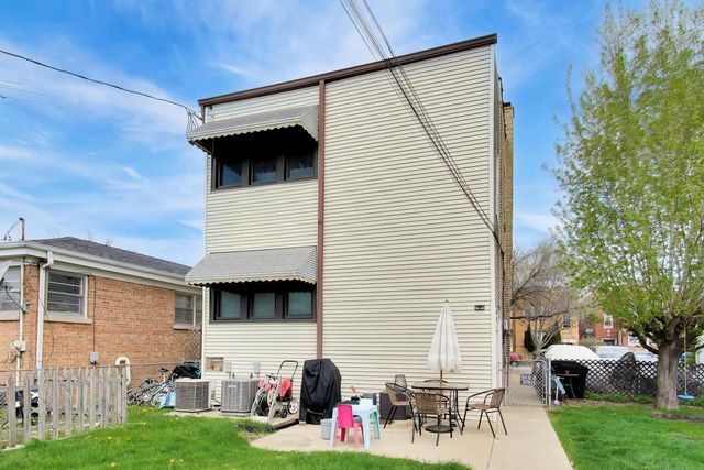 5333 W Foster Avenue, Chicago, IL 60630