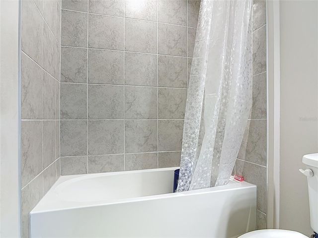 121 EAGLE HARBOR WAY WAY, Daytona Beach, FL 32124