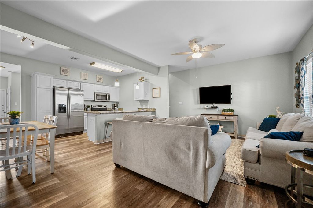 15005 Beach Walk Loop 15007, Corpus Christi, TX 78418 — photo 2