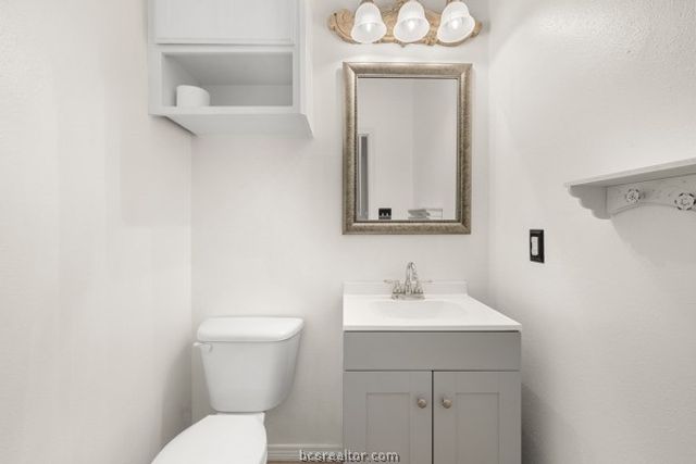 12 Ravens Nest, Bryan, TX 77808