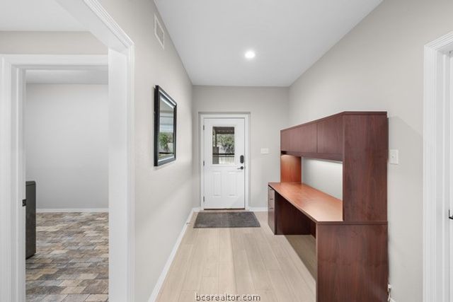 12 Ravens Nest, Bryan, TX 77808