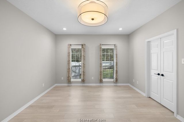 12 Ravens Nest, Bryan, TX 77808