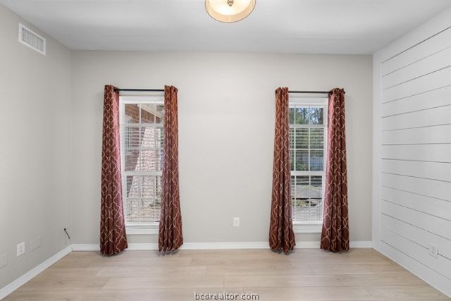 12 Ravens Nest, Bryan, TX 77808