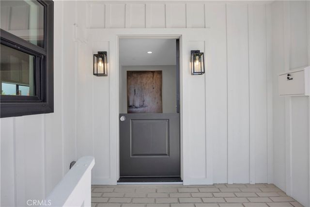 6053 Atoll Avenue, Valley Village, CA 91401