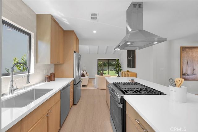 6053 Atoll Avenue, Valley Village, CA 91401