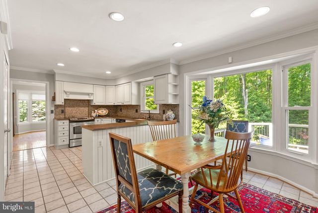 11582 SOUTHINGTON LN, Herndon, VA 20170