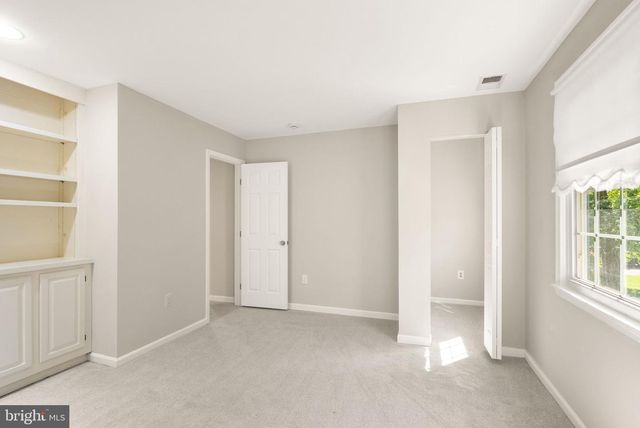 11582 SOUTHINGTON LN, Herndon, VA 20170