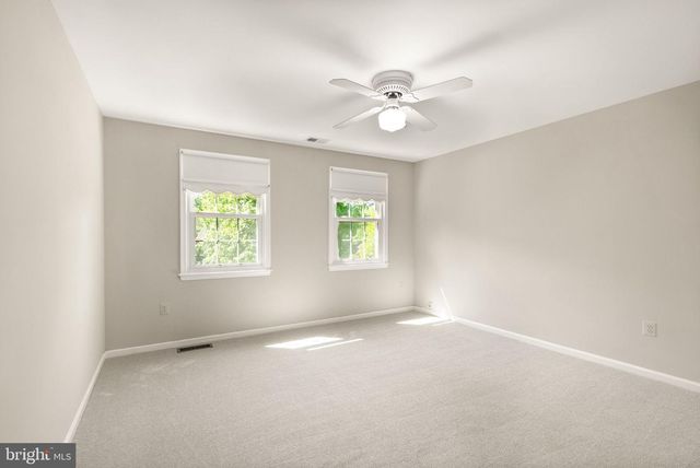 11582 SOUTHINGTON LN, Herndon, VA 20170