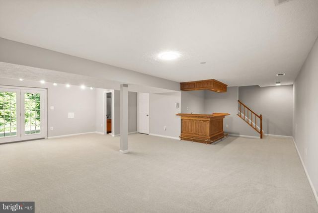 11582 SOUTHINGTON LN, Herndon, VA 20170