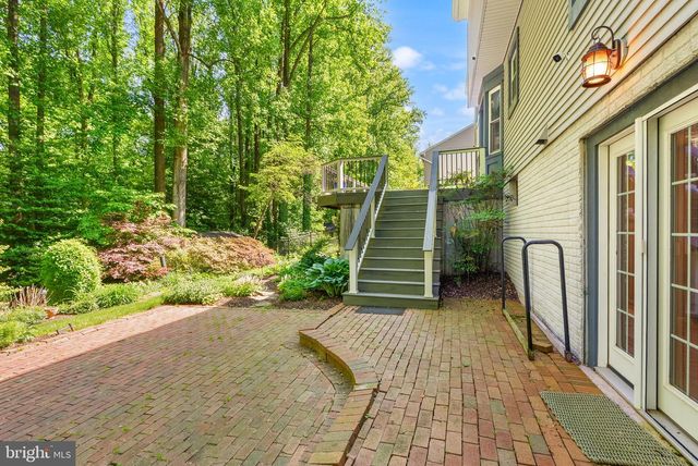 11582 SOUTHINGTON LN, Herndon, VA 20170