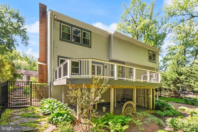 11582 SOUTHINGTON LN, Herndon, VA 20170
