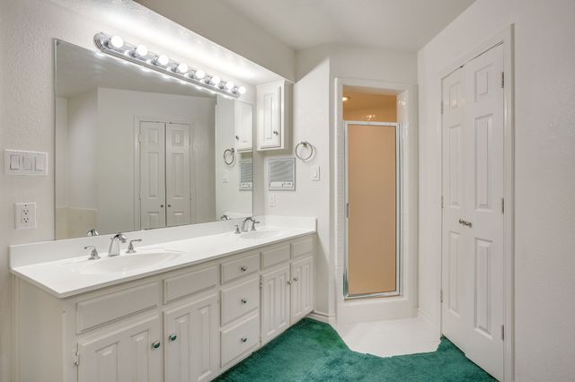 2317 Willow Oak Drive, Irving, TX 75060