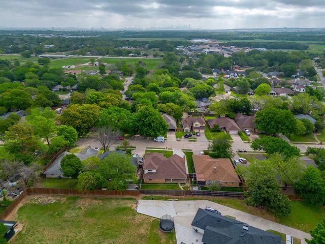 2317 Willow Oak Drive, Irving, TX 75060
