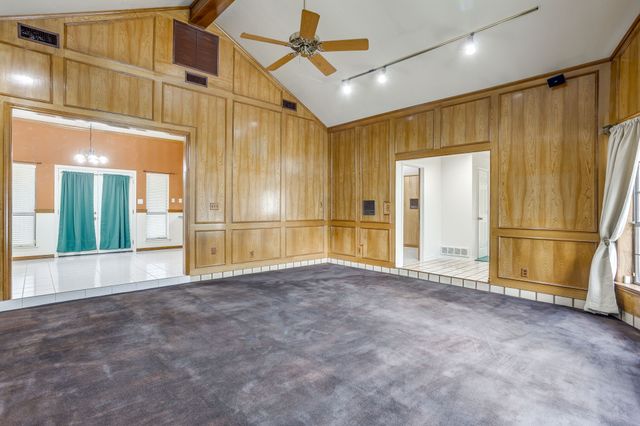 2317 Willow Oak Drive, Irving, TX 75060