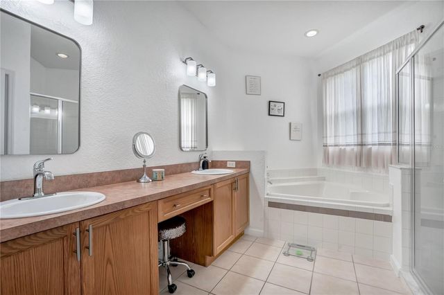 3571 MAPLE RIDGE LOOP, Kissimmee, FL 34741