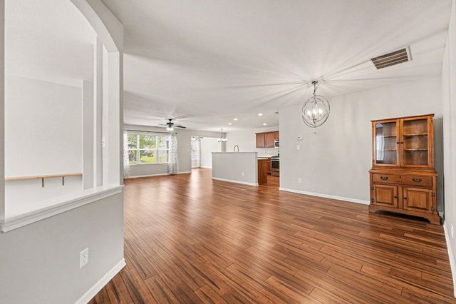 11742 Carolina Street, Crown Point, IN 46307