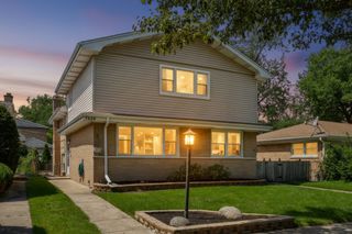 7624 Kilbourn Avenue, Skokie, IL 60076