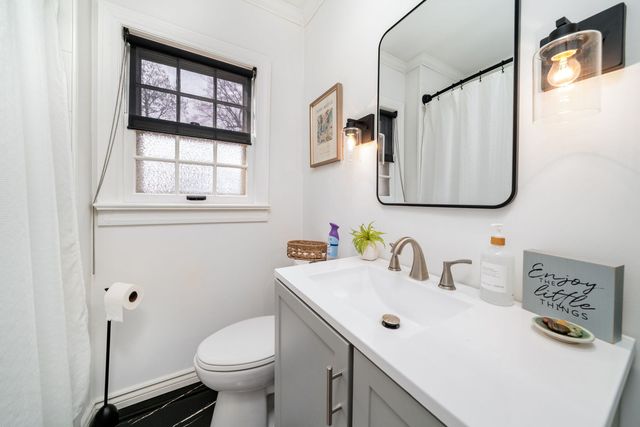 320 Vale Avenue, Rockford, IL 61107