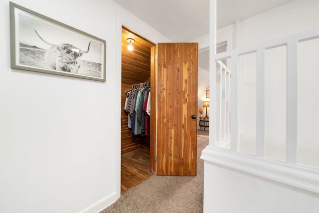 320 Vale Avenue, Rockford, IL 61107