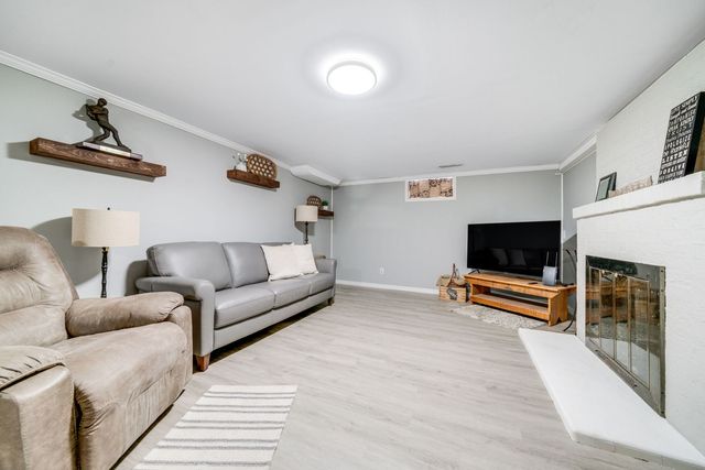 320 Vale Avenue, Rockford, IL 61107