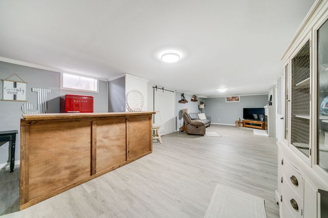 320 Vale Avenue, Rockford, IL 61107