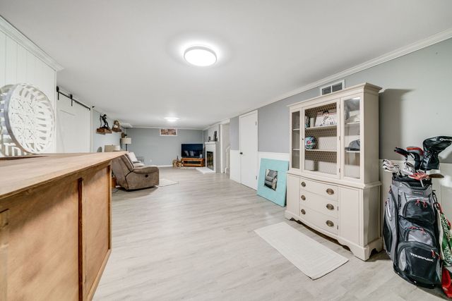 320 Vale Avenue, Rockford, IL 61107