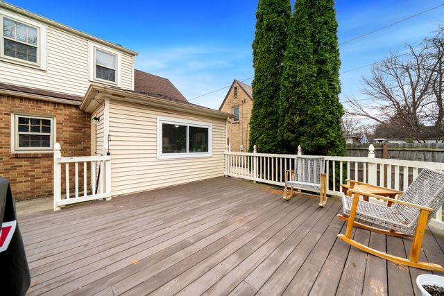 320 Vale Avenue, Rockford, IL 61107