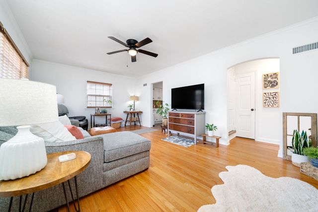 320 Vale Avenue, Rockford, IL 61107