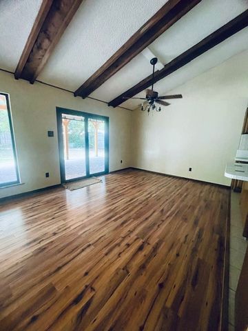 1008 Hazelwood Drive, Mansfield, TX 76063