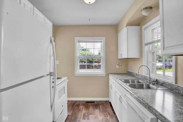 2433 17th Street, Columbus, IN 47201