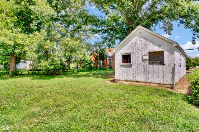 2433 17th Street, Columbus, IN 47201