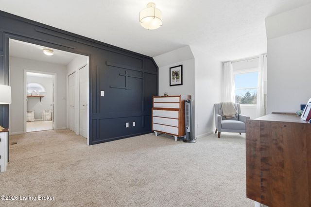 8105 Regency Woods Way, Louisville, KY 40220