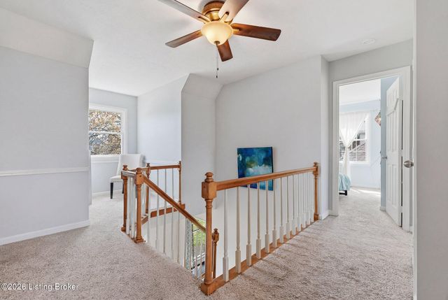 8105 Regency Woods Way, Louisville, KY 40220