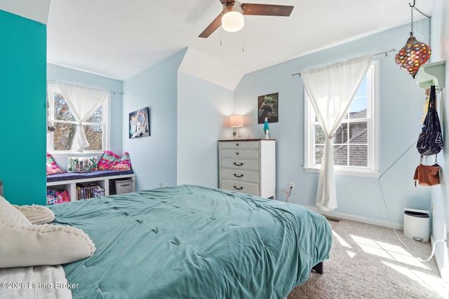 8105 Regency Woods Way, Louisville, KY 40220