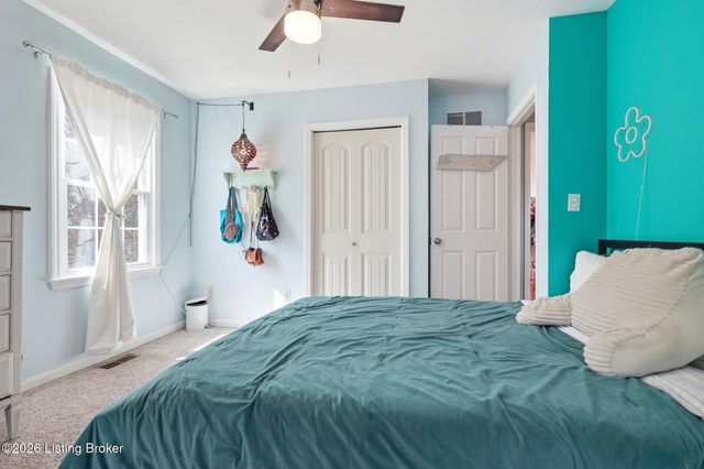 8105 Regency Woods Way, Louisville, KY 40220