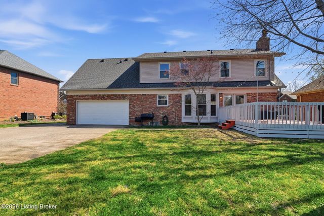 8105 Regency Woods Way, Louisville, KY 40220