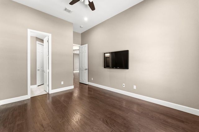 14 Ramey Heights Court, The Woodlands, TX 77381