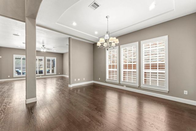 14 Ramey Heights Court, The Woodlands, TX 77381