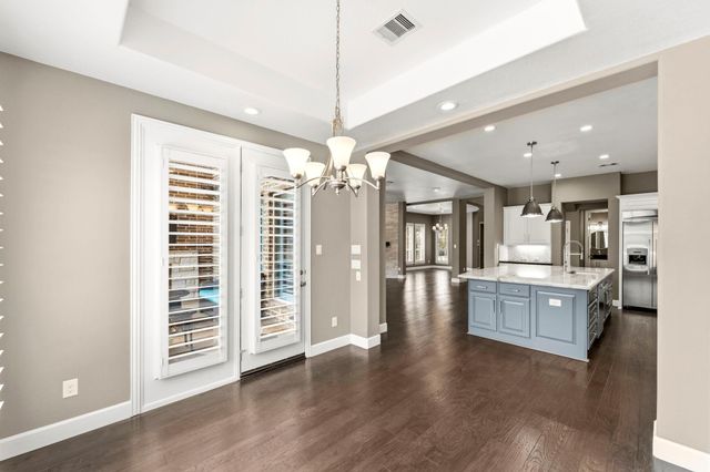 14 Ramey Heights Court, The Woodlands, TX 77381