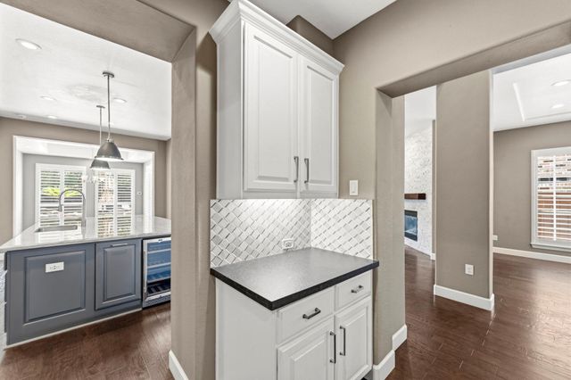 14 Ramey Heights Court, The Woodlands, TX 77381