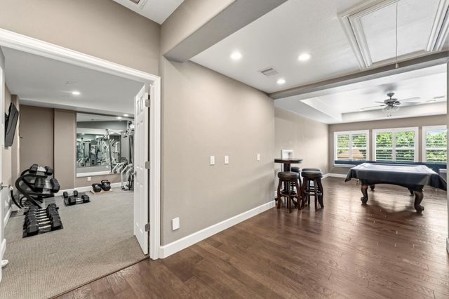 14 Ramey Heights Court, The Woodlands, TX 77381